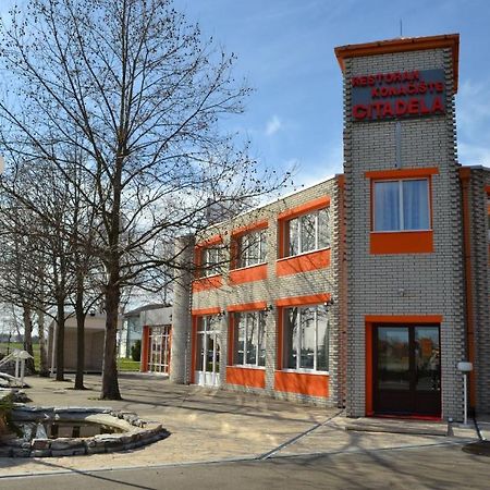 Motel Citadela 023 Zrenjanin Bagian luar foto