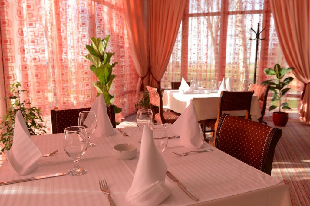 Motel Citadela 023 Zrenjanin Bagian luar foto